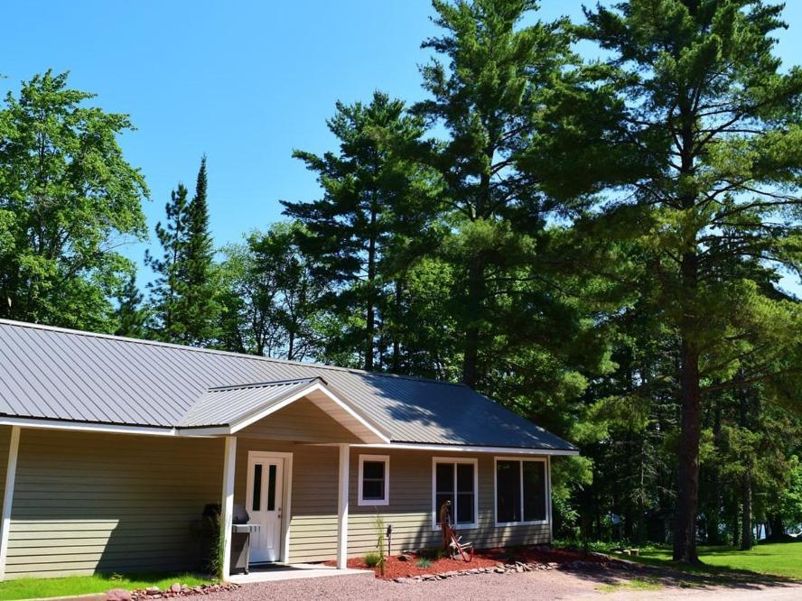 Bodin'S Resort Washburn Exterior photo